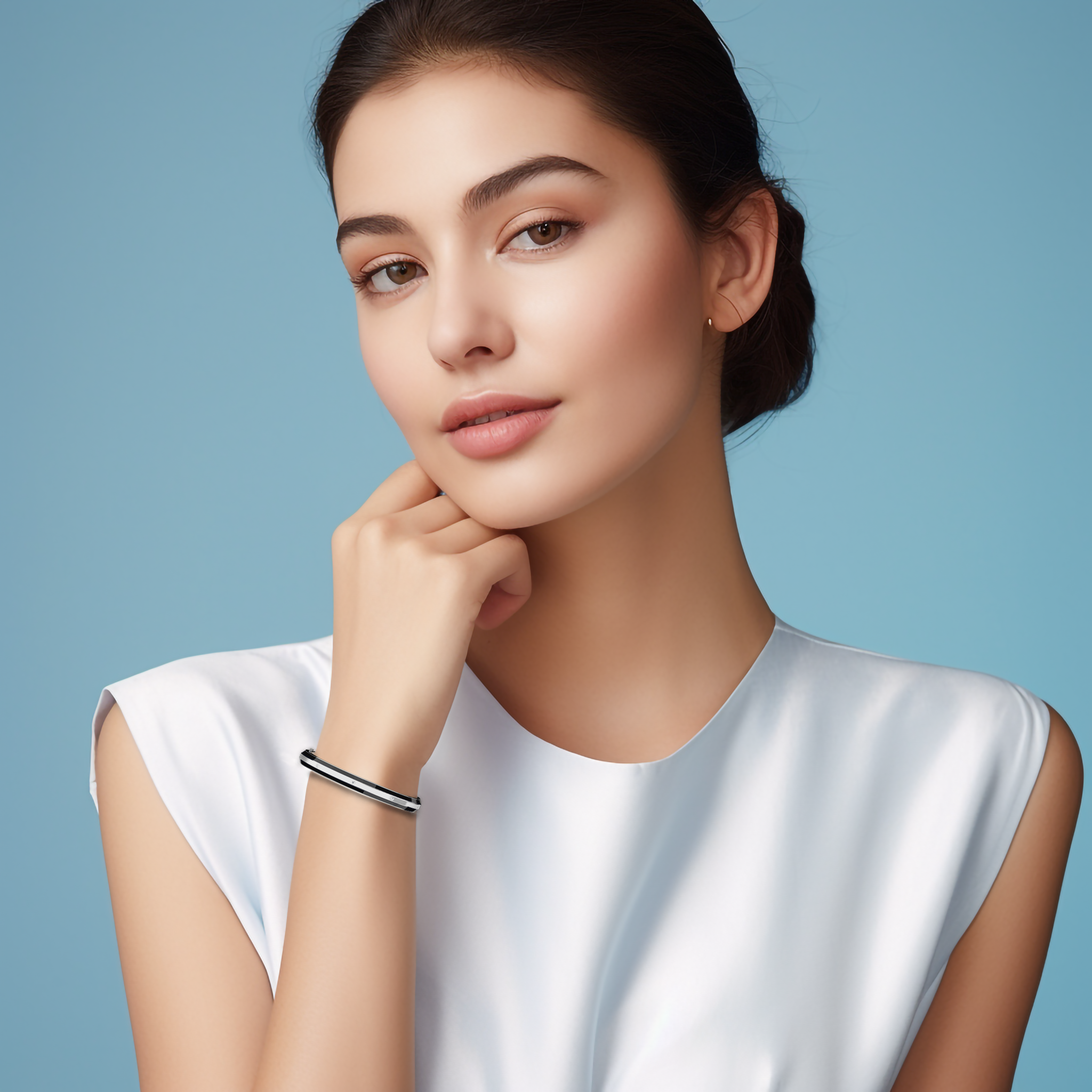 Shown on her, this side enamel 9-Diamonds bangle with 0.25 carat total diamond weight offers contemporary allure in белое золото—also recognized as pale gold or silver-toned gold. Called a diamond-encrusted bracelet, kada, or armlet in various locales, it features a sleek black enamel edge accentuating nine dazzling diamonds. Keywords: diamond bangle, белое золото, black enamel, 9 diamonds, women's.