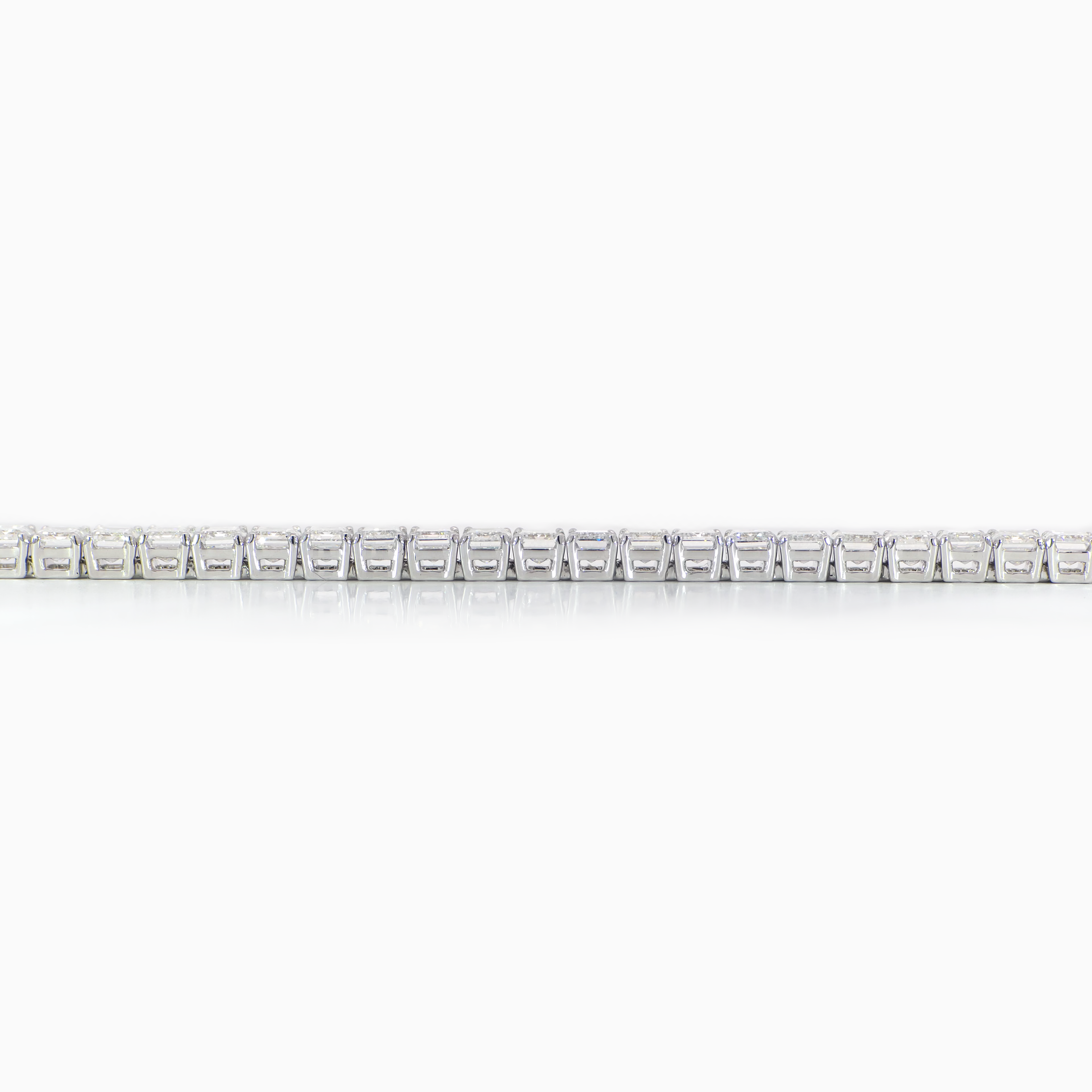Emerald Diamond Tennis Bracelet in 18K White Gold