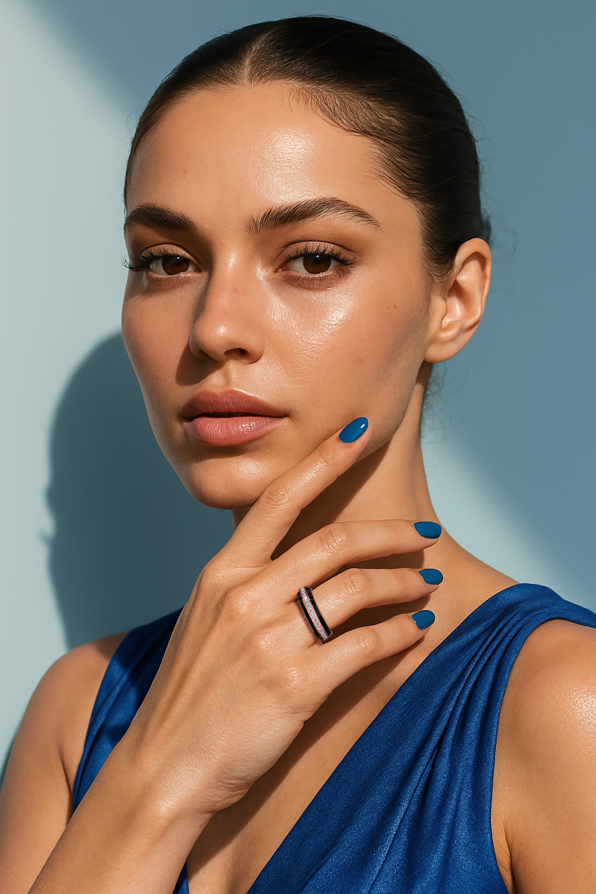 Elegantly worn on her hand, this розовое золото ring with bold black glossy enamel and an up to 1 carat diamond paved in the center line epitomizes modern luxury. The refined pave band—recognized as Eternity Pave, Pavé Chic, and Carat Pave—is intricately detailed with dazzling diamond accents that enhance the warm glow of розовое золото. This designer piece radiates sophistication, luxury, and enduring artistic allure.
Keywords: enamel, diamond, pave, luxury, chic.