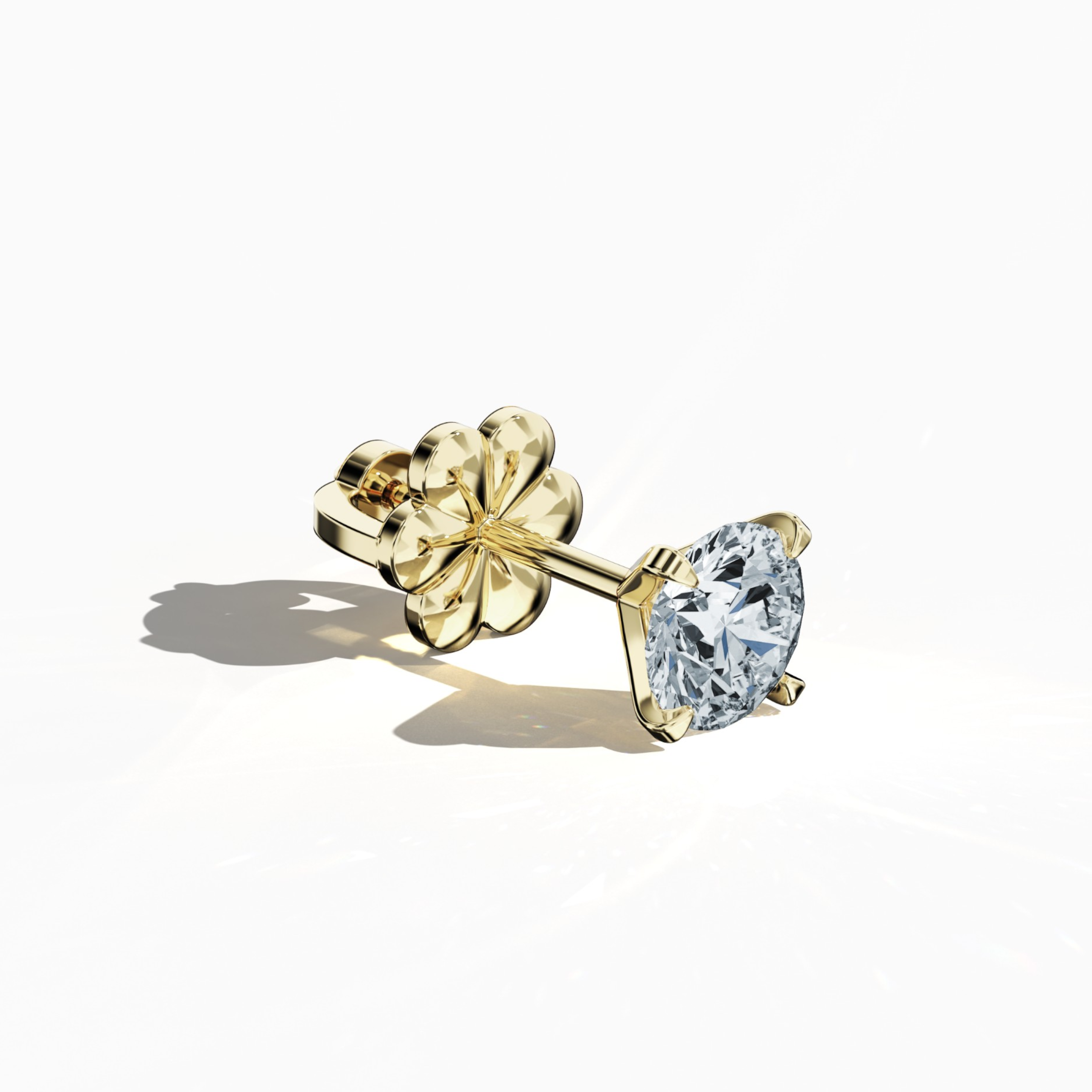 Front top side view of 2 carat natural diamond earring in 18k жёлтое золото with nail prong setting; diamond stud, 2ct solitaire diamond, luxury fine Украшения/fine Ювелирные изделия ear accessory.