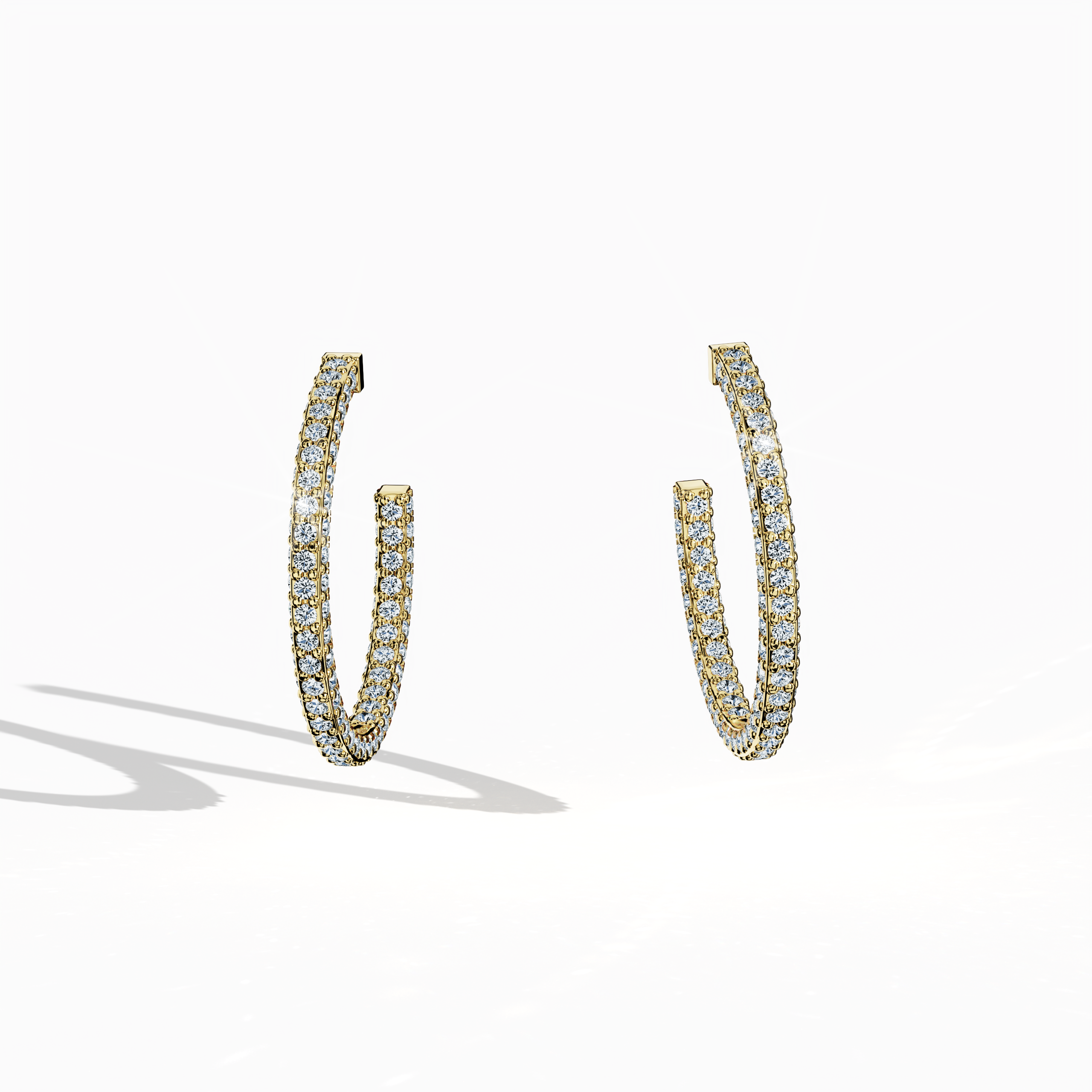 Front view of 3‑row 16 мм жёлтое золото diamond hoop earrings – classic diamond hoops and refined Украшения/fine Ювелирные изделия ear rings boasting three rows of sparkling diamonds in a 16 мм жёлтое золото design for a bold yet graceful effect.