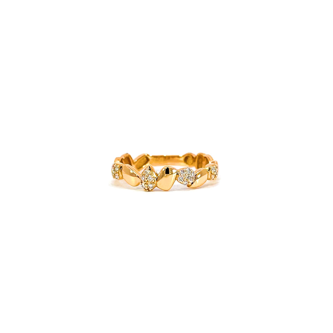 Multi-diamond shaped semi-paved band 0.14 carat total diamond D-F color VVS-VS clarity 18K white gold handcrafted in Dubai
