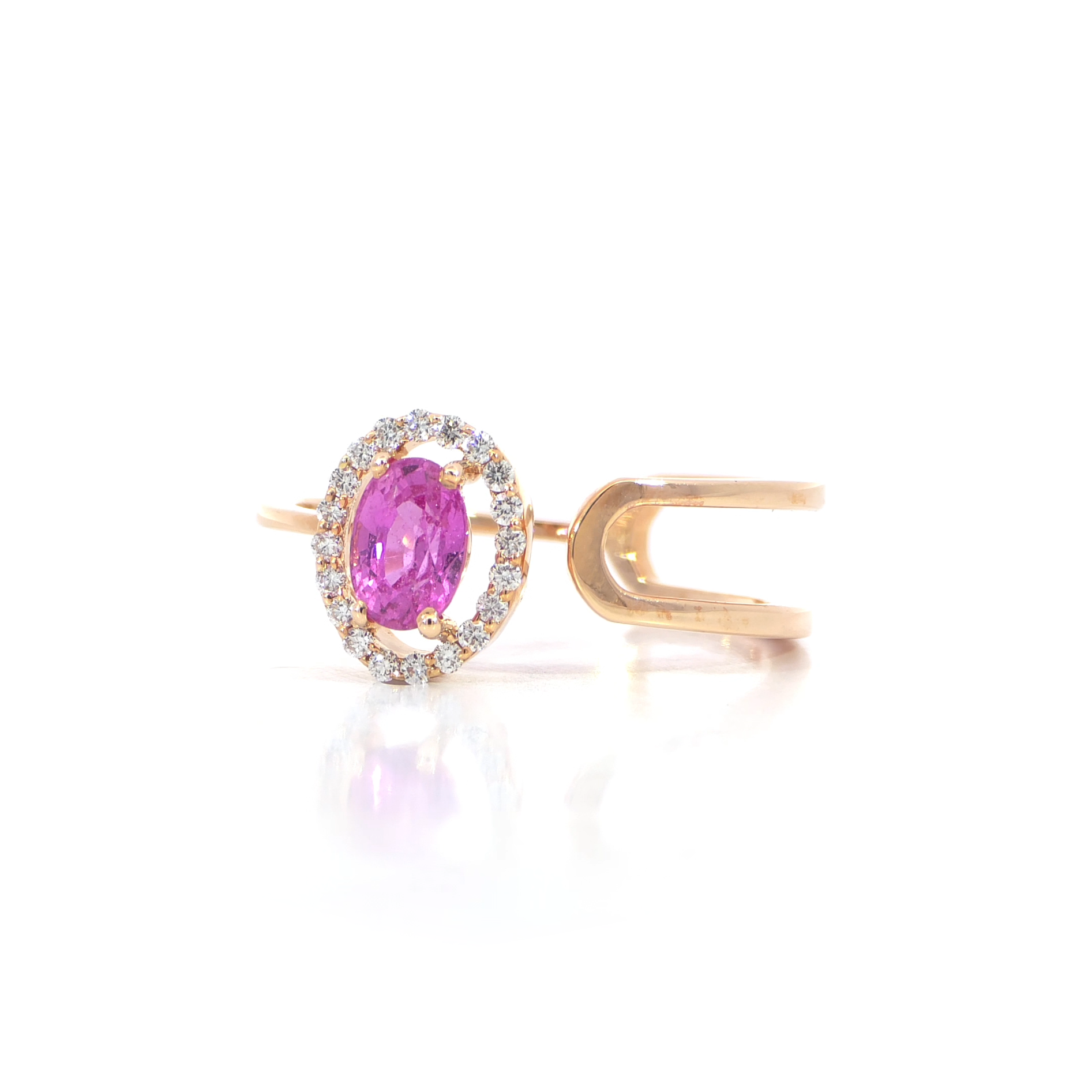 Кольцо с овальным розовым сапфиром 